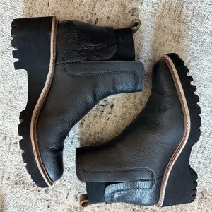 Dolce Vita Black Leather Huey H20 Waterproof Chelsea Boot Size 7